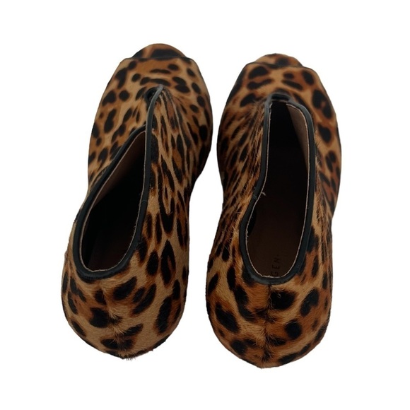 Halogen Rowen Leopard Print Calf Hair Peep Toe Booties Size 7 1/2 Women's - Picture 4 of 9